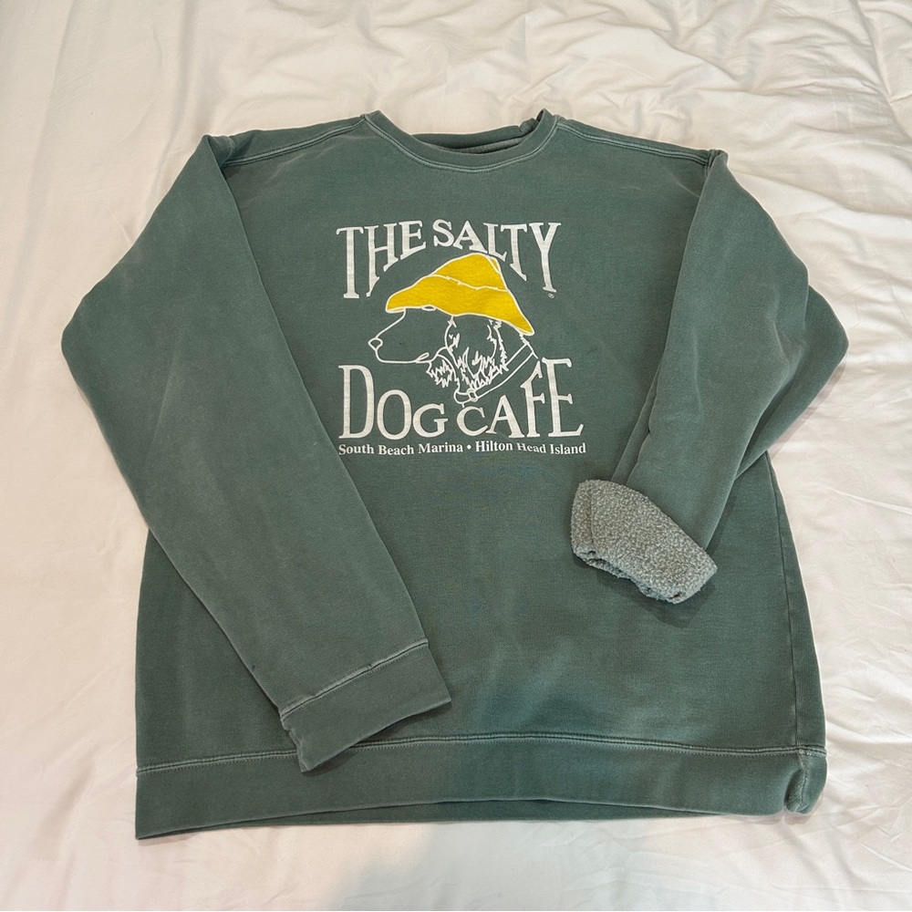 Salty dog cafe sweatshirt (Comfort colors)